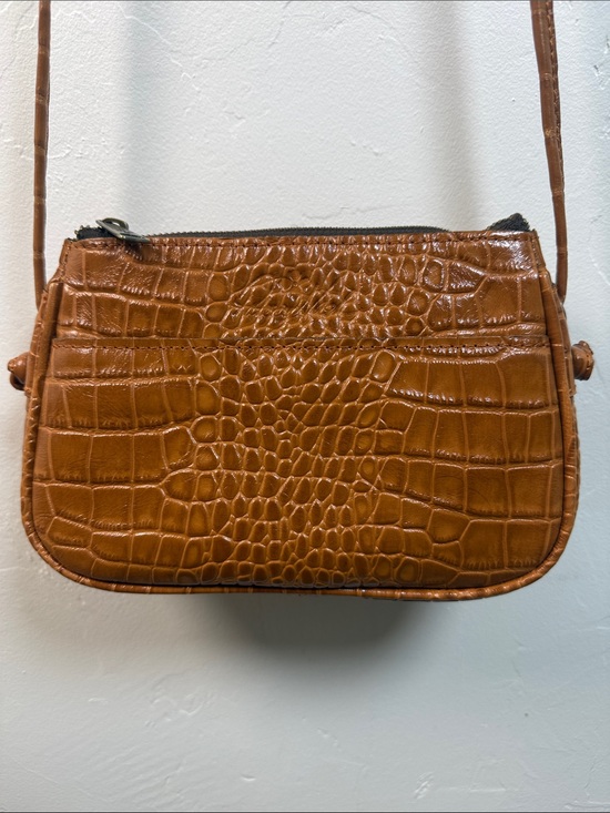 Patricia Nash Handbags - Patricia Nash Croc-Embossed Tan Crossbody Bag
